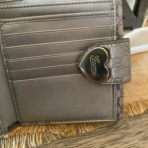 GUCCI | AUTHENTIC | with COA Guccissima Leather Wallet | Pre-Owned | MSRP $625 - Picture 6 of 10